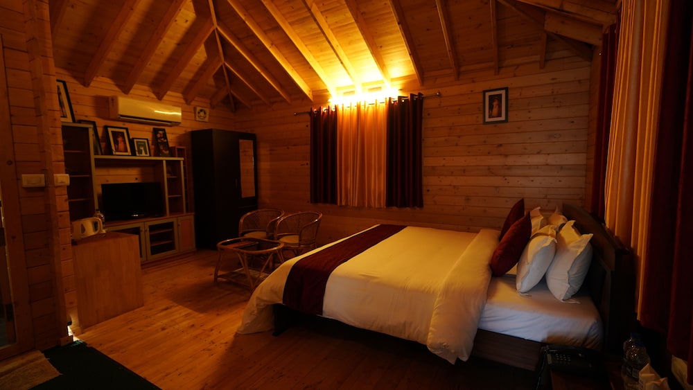 Exclusive Room, 1 Queen Bed, Mountain View