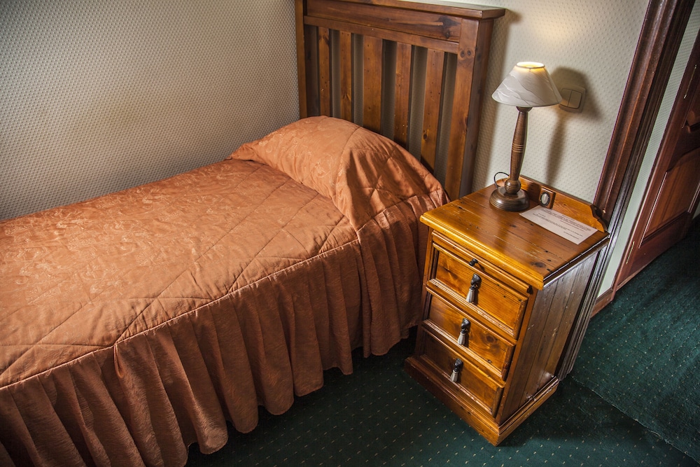 Basic Single Room photo 2