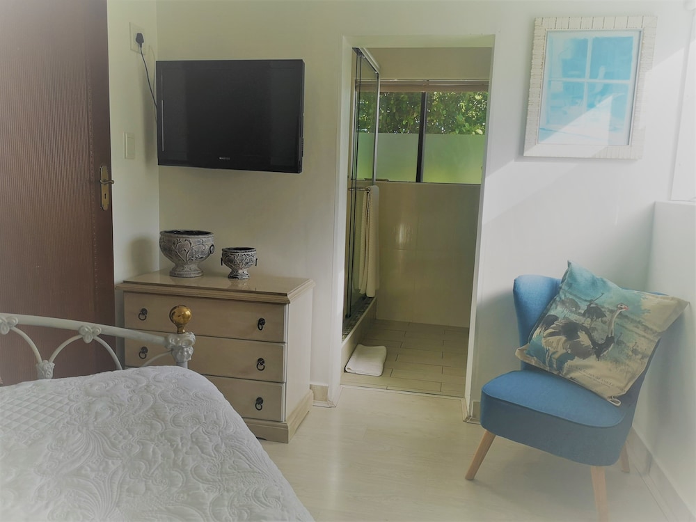Family Room - Photo 4