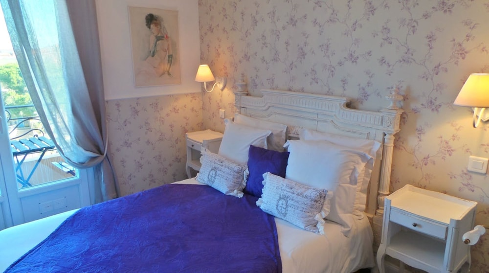 Standard Double Room, Balcony, Park View photo 2