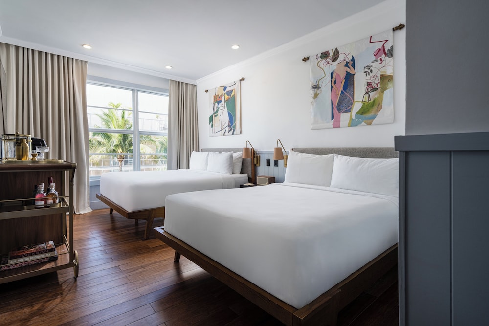 Room, 2 Queen Beds, Non Smoking