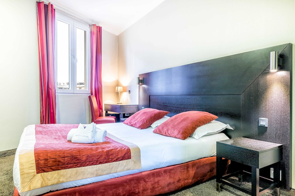 Standard Double or Twin Room - Photo 3