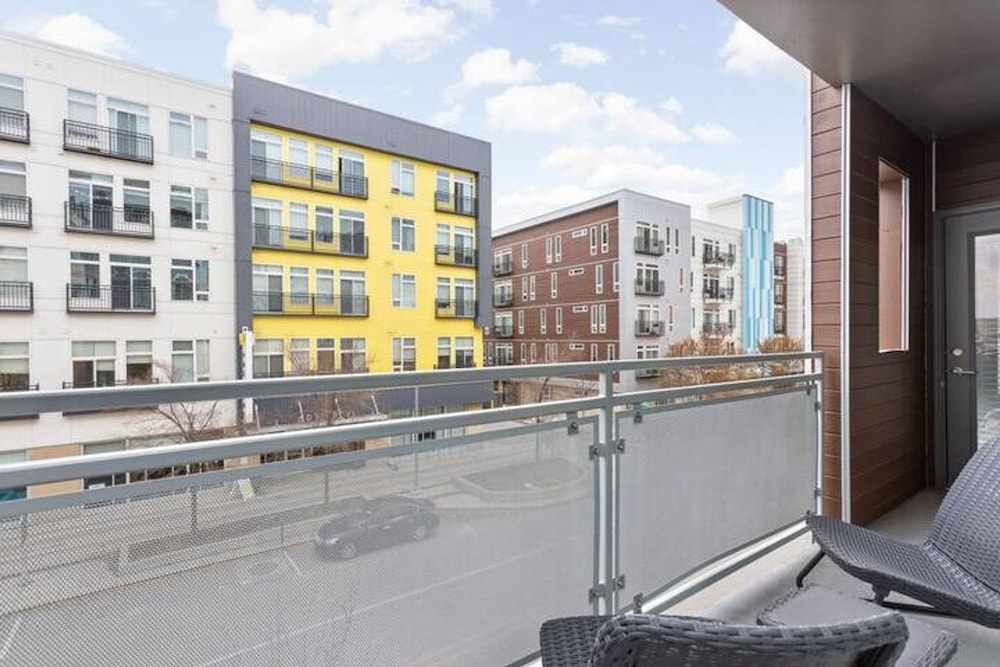 Cozysuites TWO Stylish Apts Monument Circle Indy, Photo 30