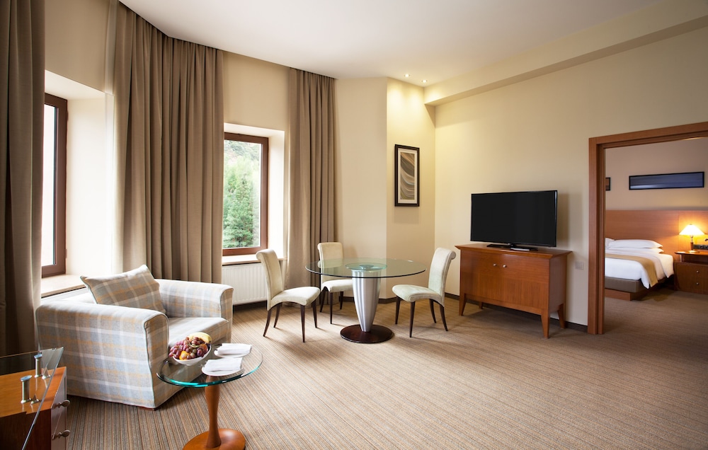 Suite photo 1