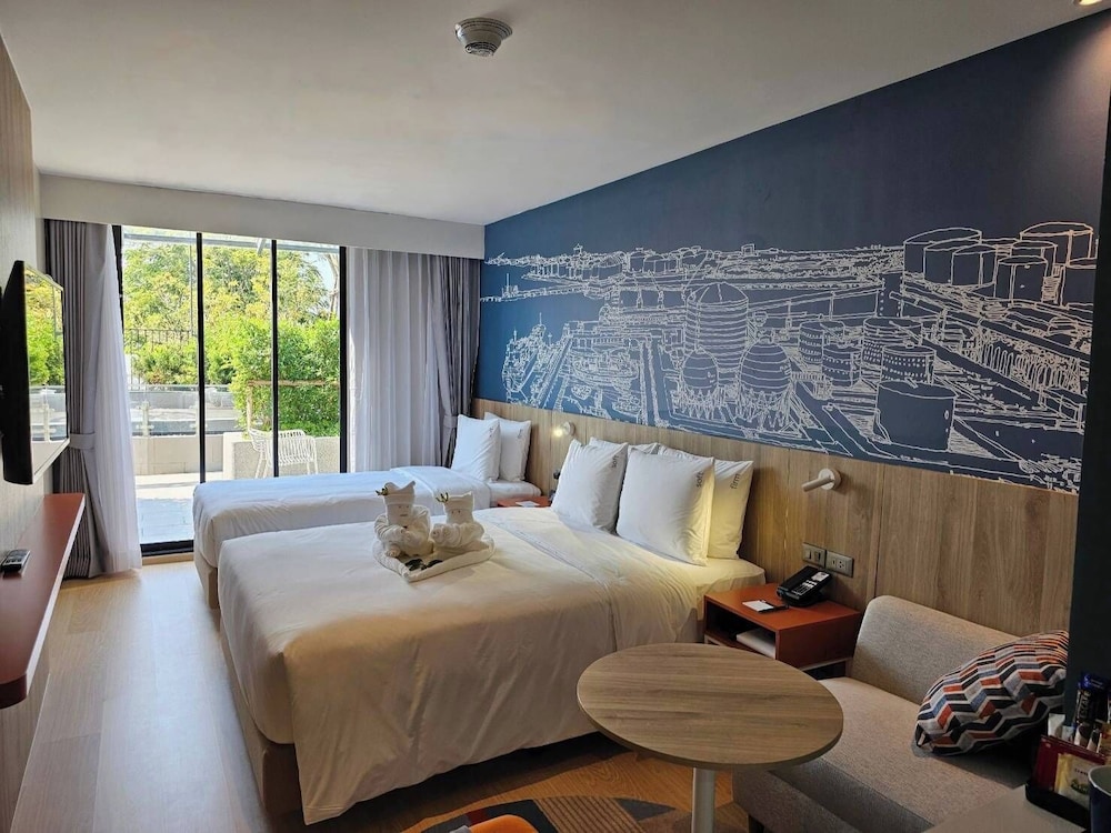 Standard Room, 1 Queen Bed, Accessible (Free Breakfast) photo 2