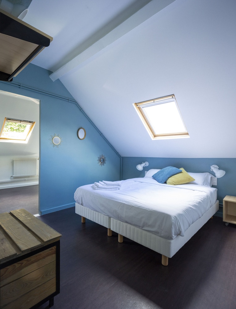 Superior Room, Multiple Beds, Private Bathroom photo 1
