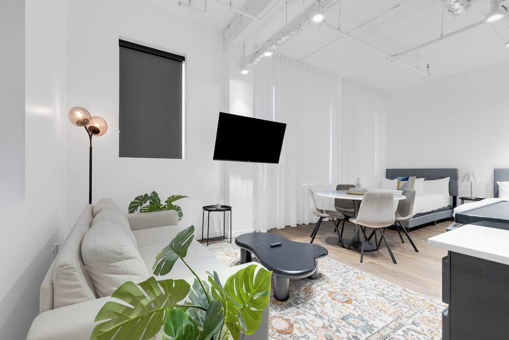 Comfort Loft, 1 Bedroom (302)