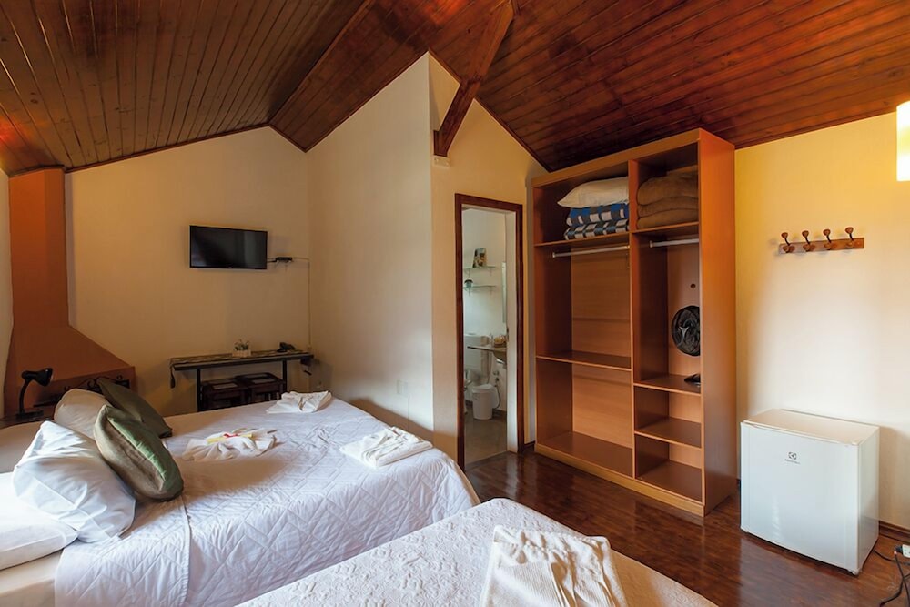 Superior Quadruple Room, Fireplace, Mountain View photo 2