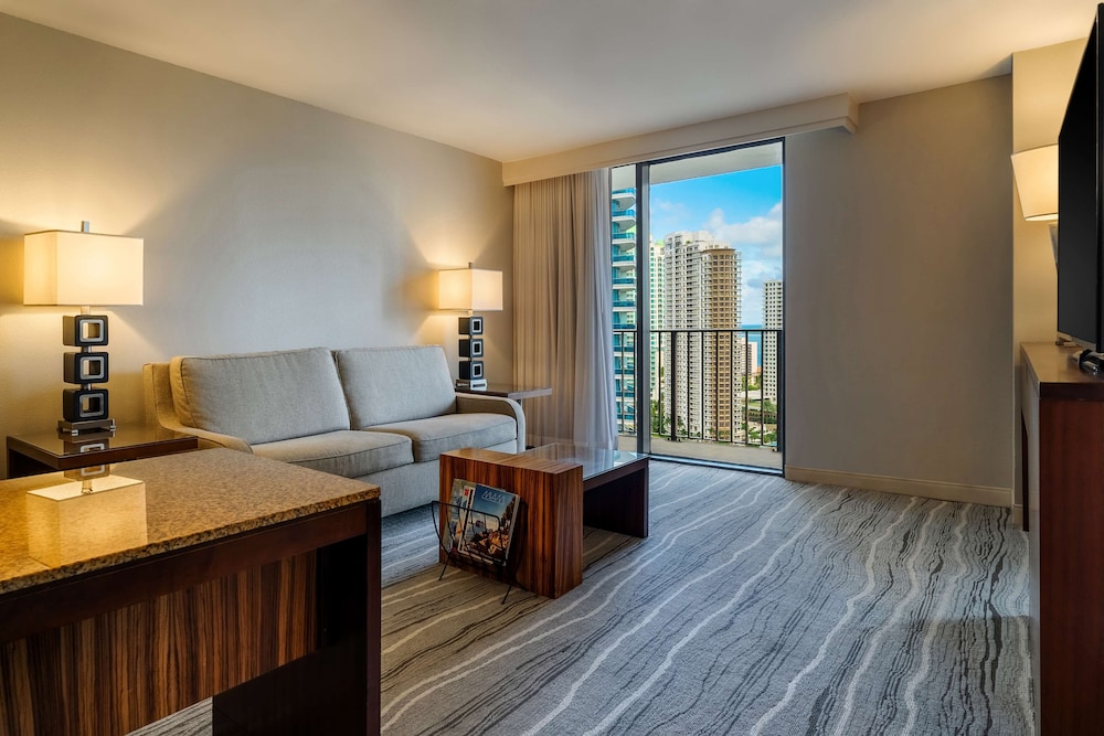 Suite, 1 King Bed with Sofa bed (Miami Suite)
