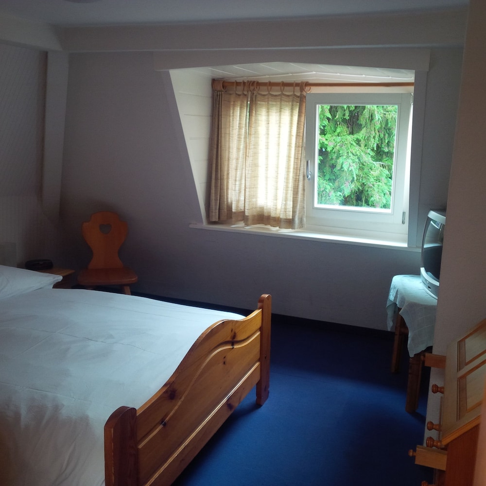 Budget Double or Twin Room photo 2