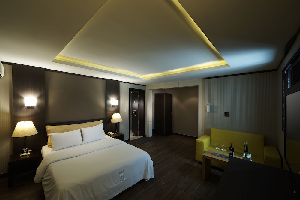 Deluxe Double Room - Photo 3