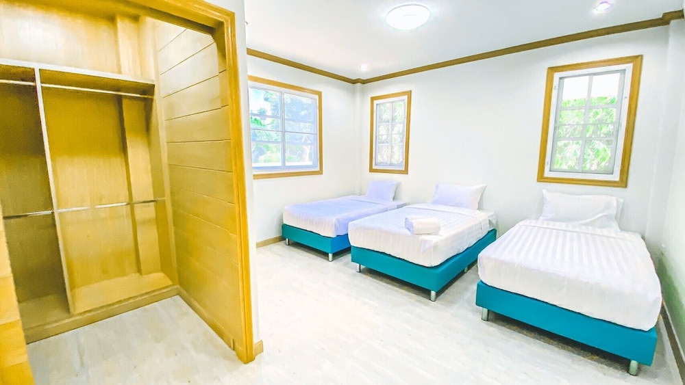 4 Bedroom Deluxe Pool Villa