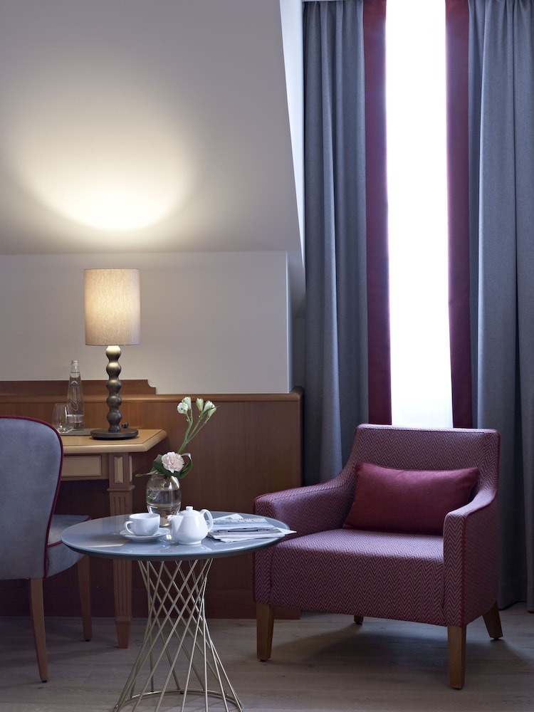 Classic Twin Room, 2 Twin Beds - Photo 2