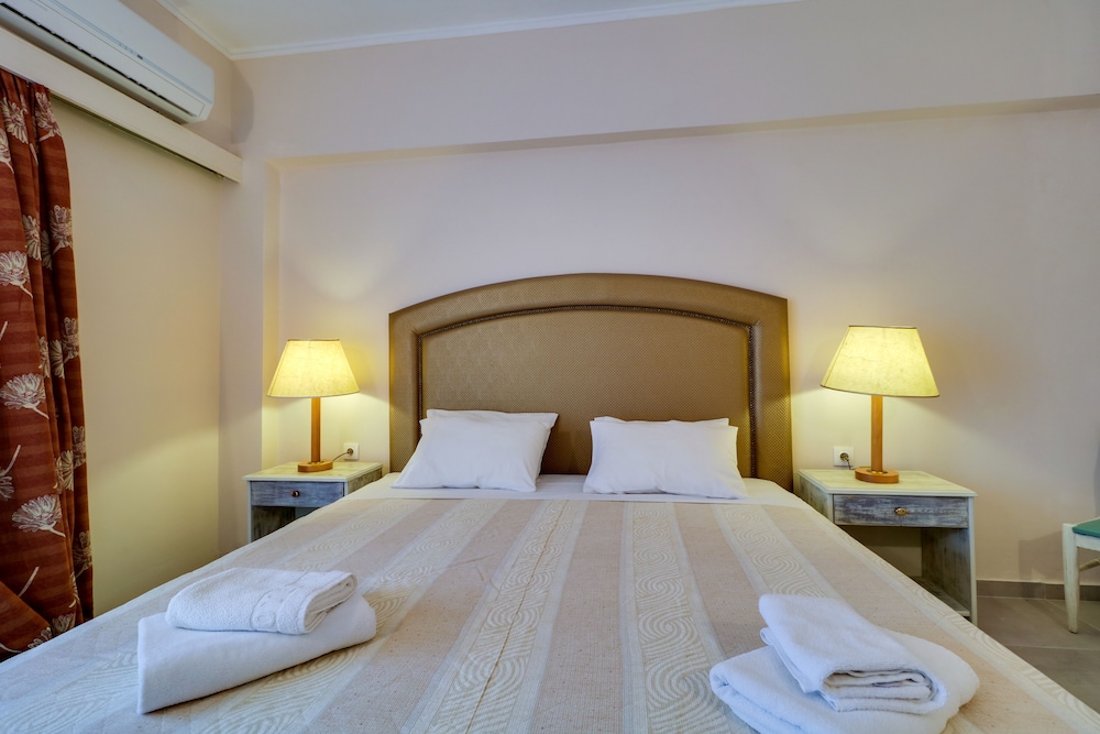 Classic Double or Twin Room photo 2