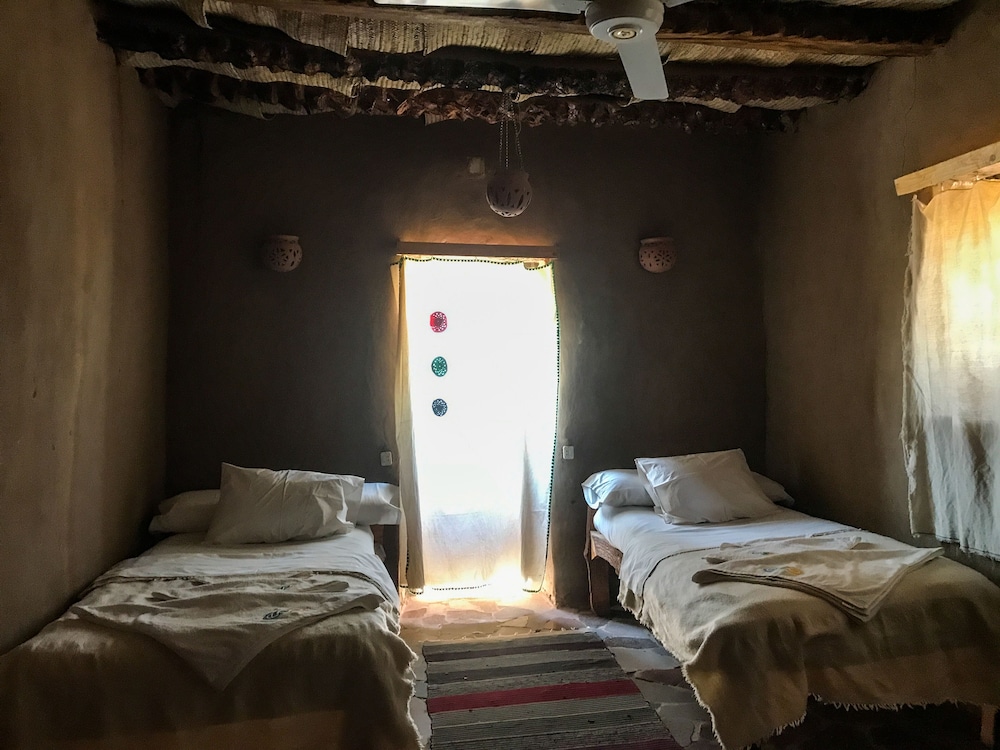 Traditional Twin Room, 2 Twin Beds photo 2