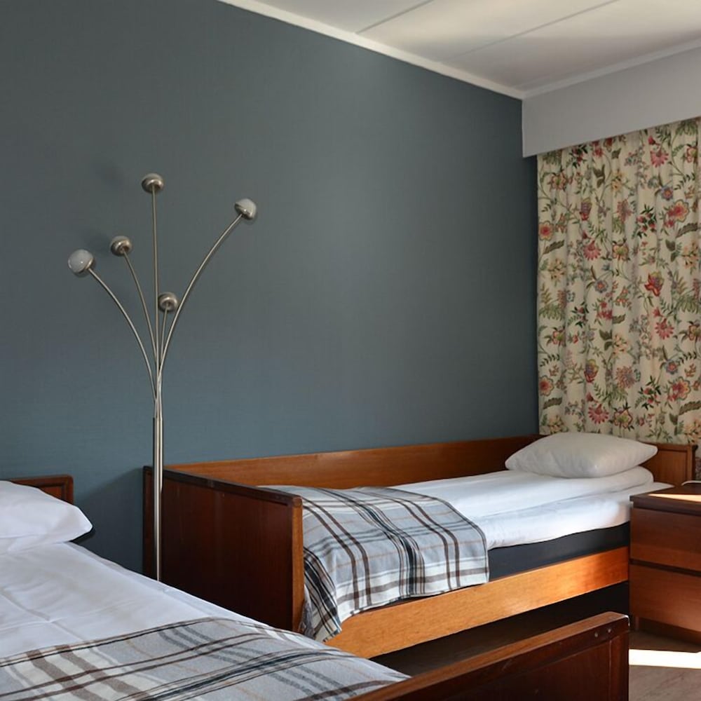 Double or Twin Room (Property only reachable by train) - Photo 6