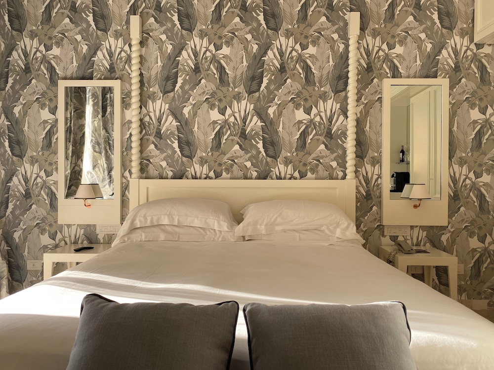 Prestige - Photo 1