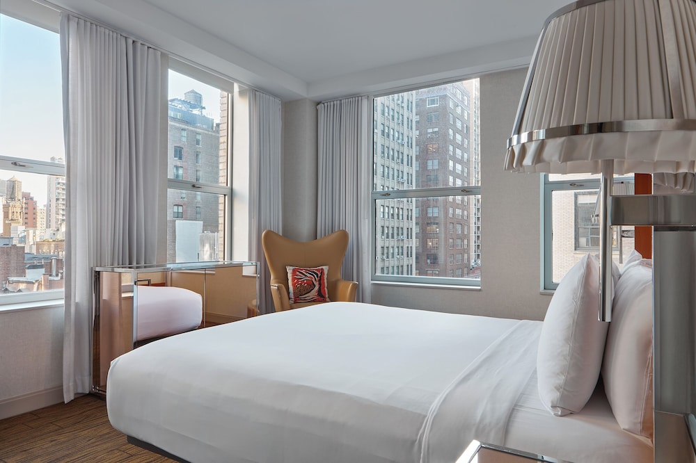 Deluxe Studio, 1 King Bed