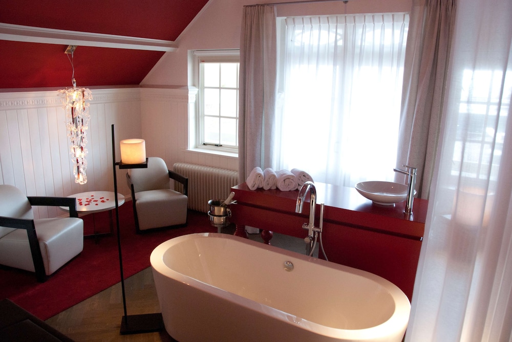 Suite, 1 Double Bed, Non Smoking photo 3