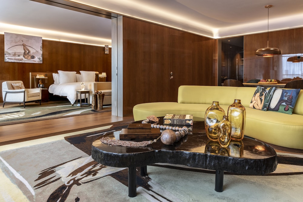 Premier Suite