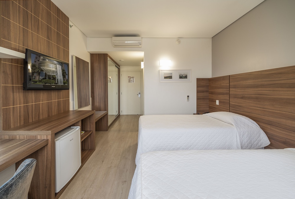 Deluxe Room - Photo 1