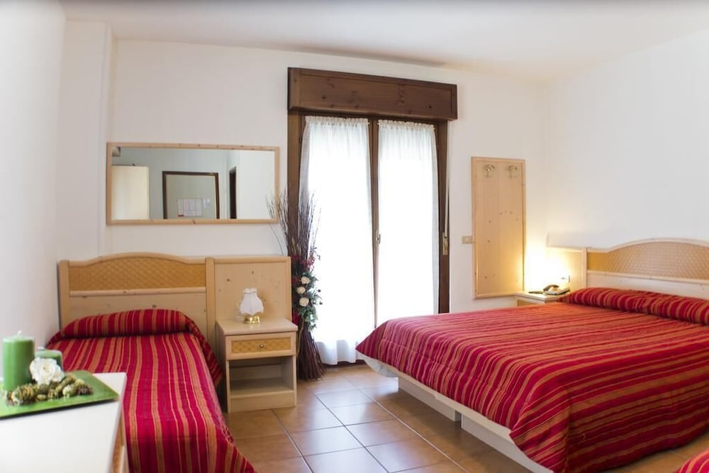 Comfort Triple Room, Balcony, Mountain View - Photo 1