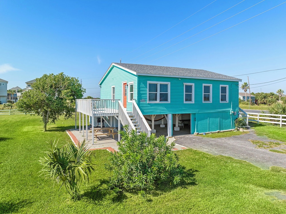 House (2 Bedrooms)