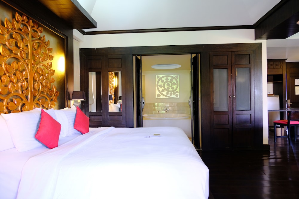 Suite, 1 Bedroom - Photo 3