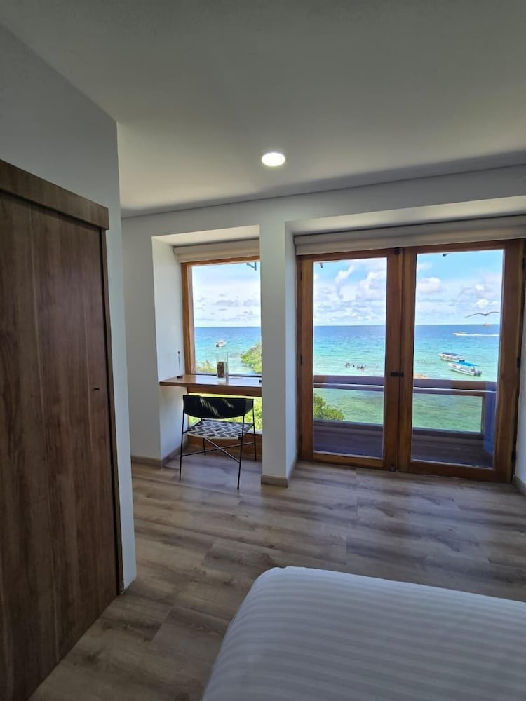 Junior Room, 2 Bedrooms, Sea View