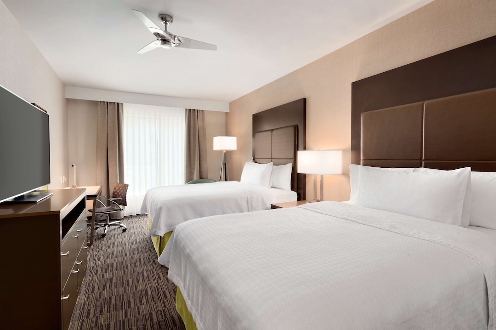 Suite, 2 Queen Beds, Accessible, Non Smoking (Roll-in Shower)
