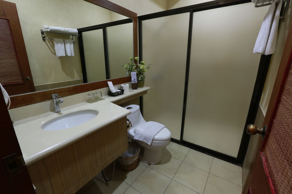 Deluxe Twin Room, 2 Double Beds - Photo 4