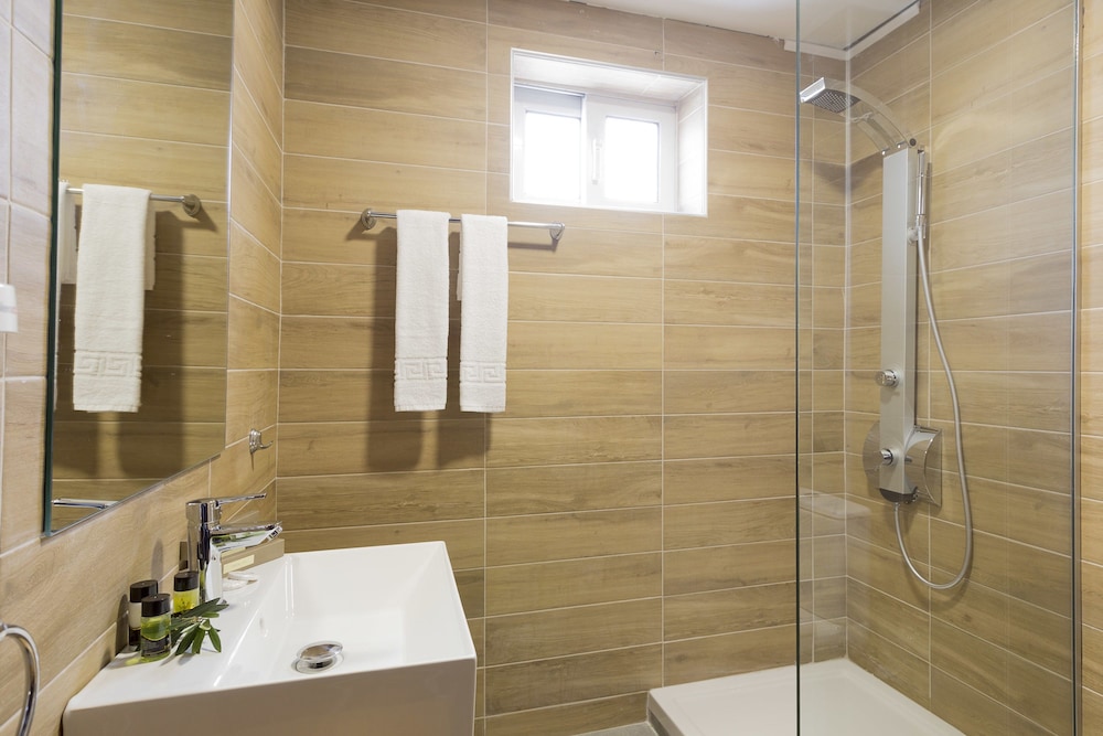Executive Suite, Sea View - Photo 9