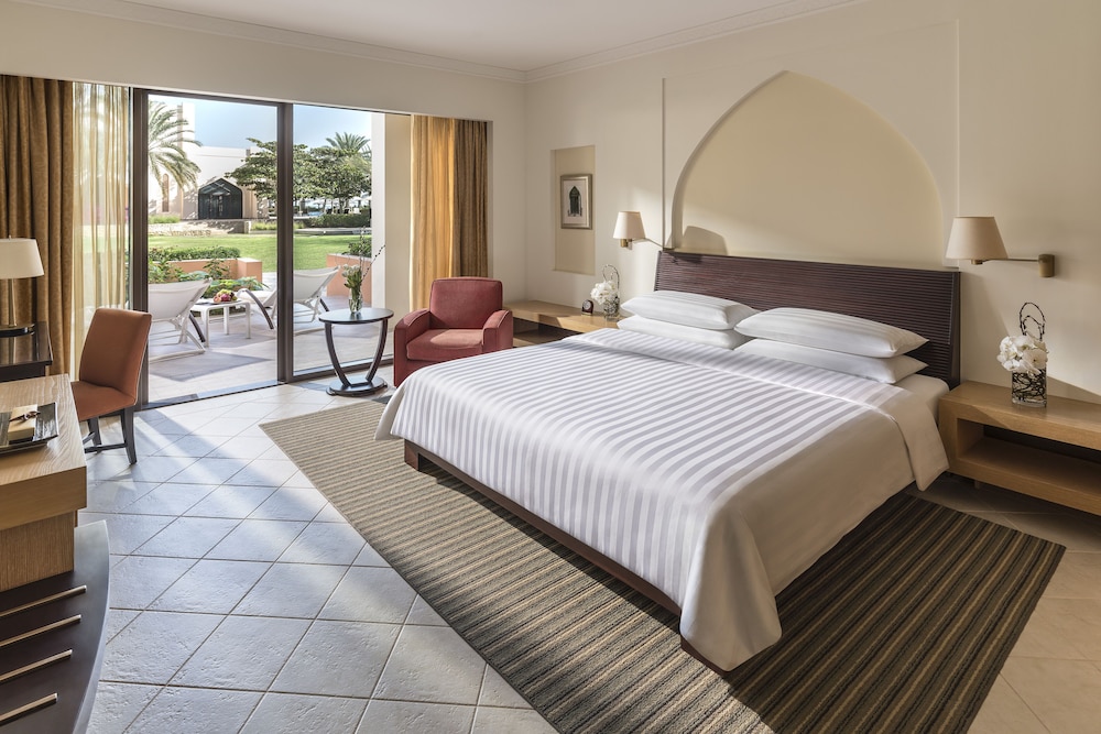 Room, 1 King Bed, Terrace (Al Bandar) - Photo 1
