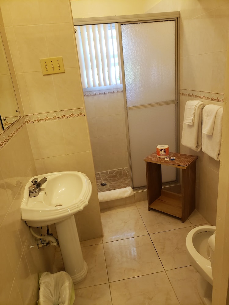 Premium Triple Room, Multiple Beds, Garden View photo 3