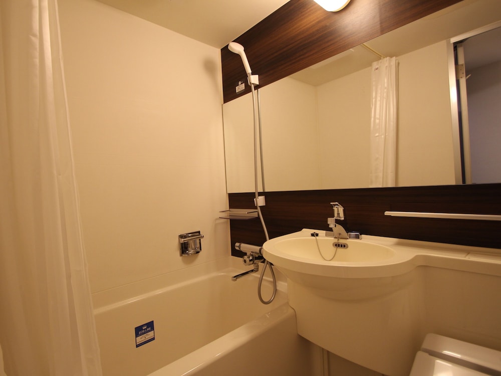 Double Room, Non Smoking - Photo 17
