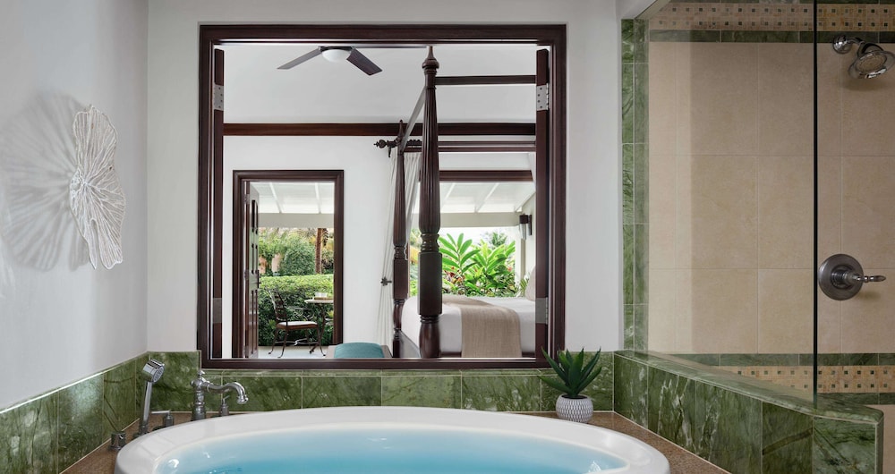 Royal Room, 1 Bedroom, Garden View (Crystal Lagoon Honeymoon Butler Suite) photo 3