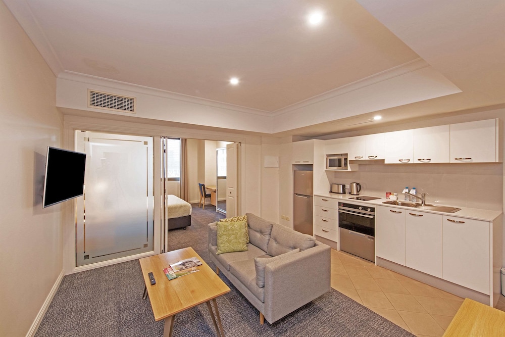 One Bedroom Spa Apartment - Photo 6