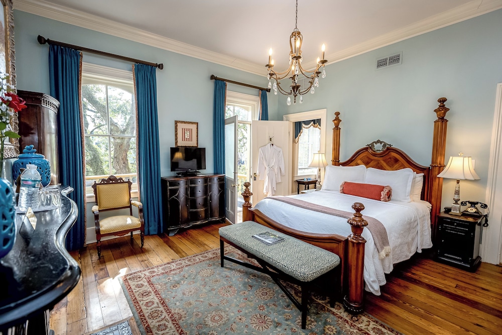 Superior Room, 1 Queen Bed