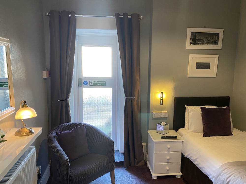 Comfort Single Room