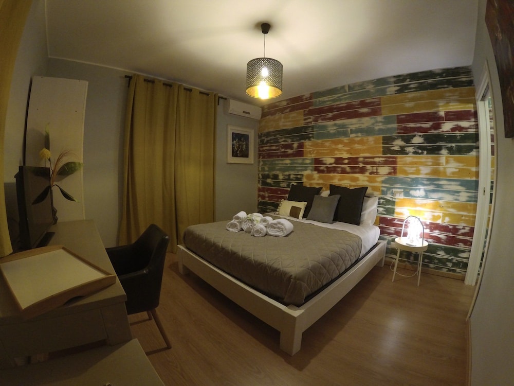 Classic Quadruple Room, 1 King Bed With Sofa Bed, Non Smoking, Garden View