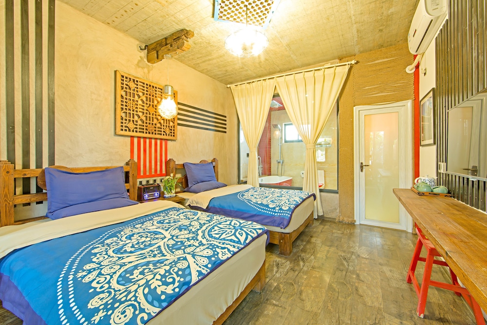 Classic Twin Room, 2 Twin Beds photo 3