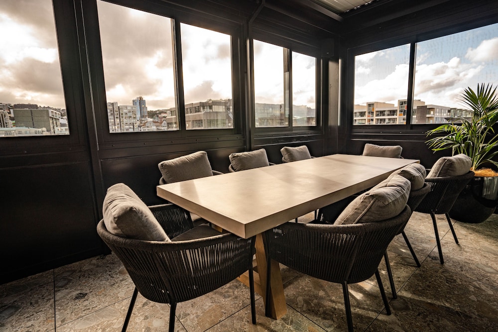 Luxury Penthouse, City View (4 King Beds) - Photo 30