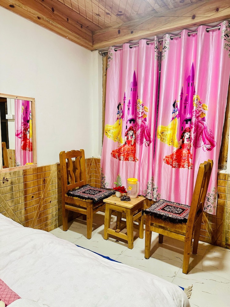 Deluxe Room, Mountain View photo 2