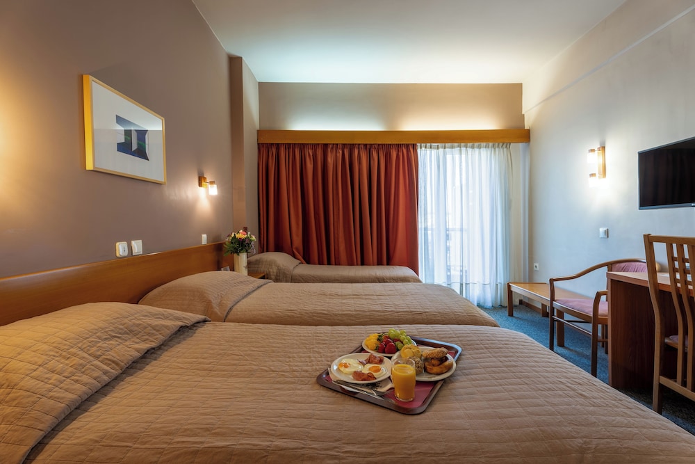 Standard Triple Room, Balcony, City View