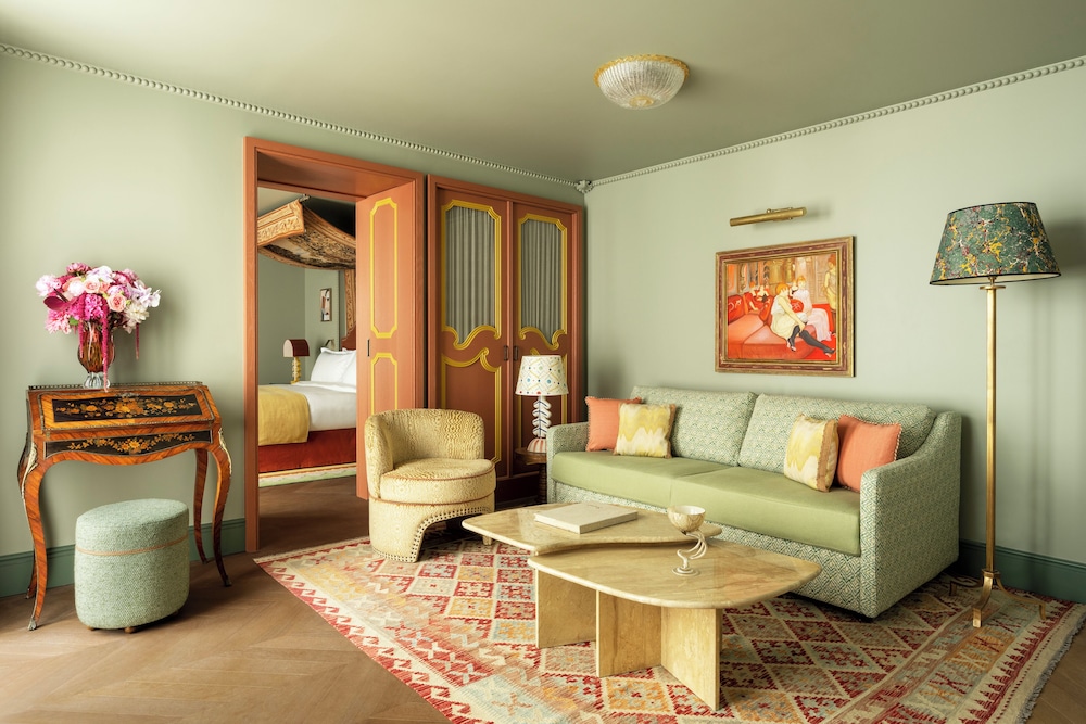 Mazarin Suite