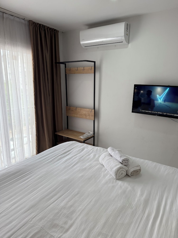 Standard Room - Photo 11