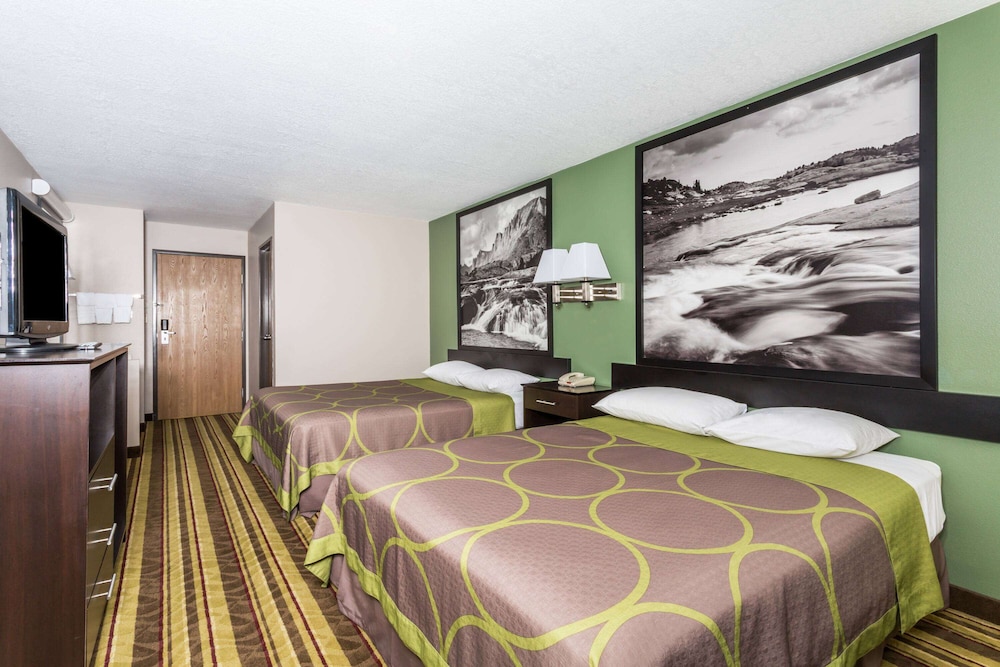 Room, 2 Queen Beds, Accessible, Non Smoking (Mobility) - Photo 1