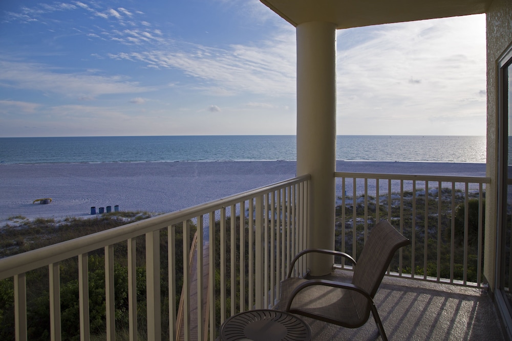 Suite, 2 Bedrooms (Directly facing Gulf of Mexico) - Photo 6