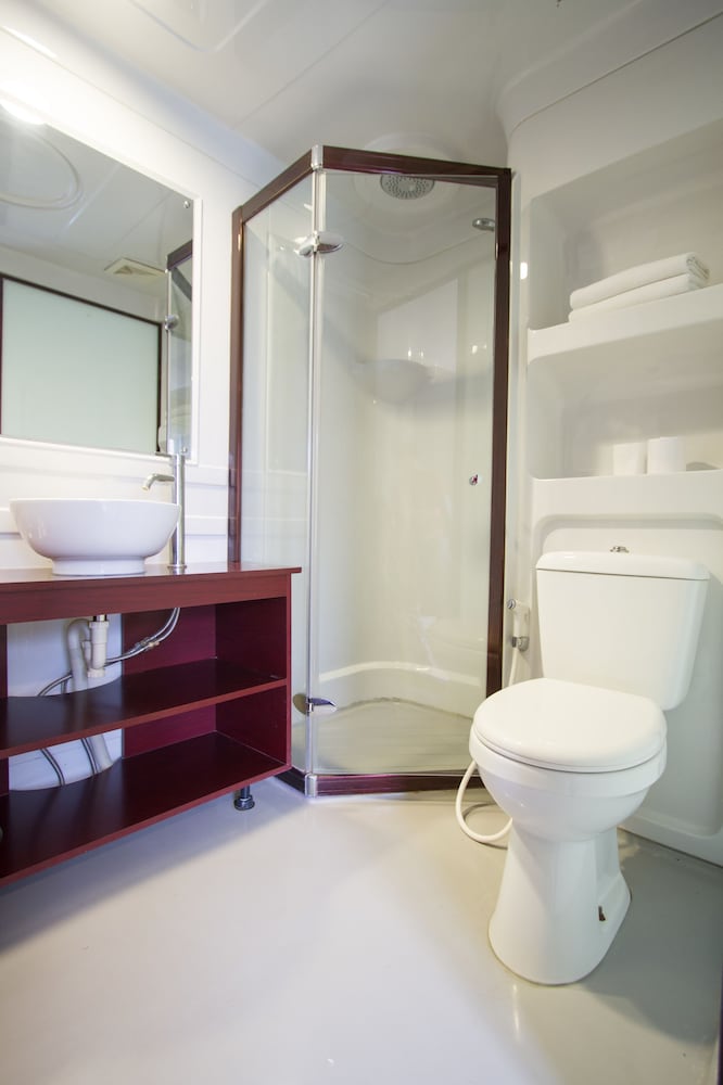Deluxe Room - Photo 2
