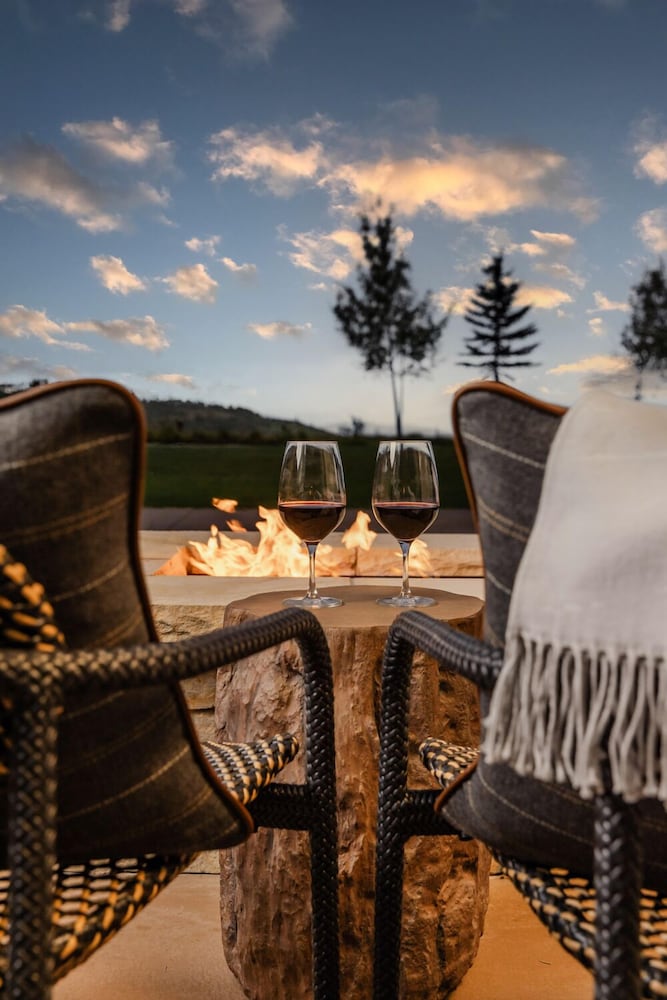 Suite, Multiple Beds (Vista View with Fire Pit) - Photo 6